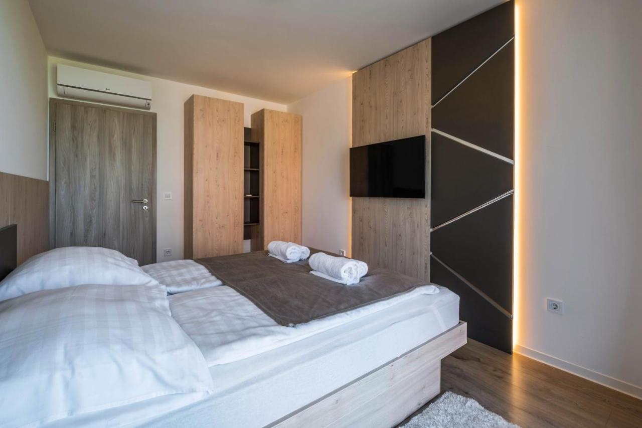 Myflat Coral Beach Apartment Siofok Ngoại thất bức ảnh