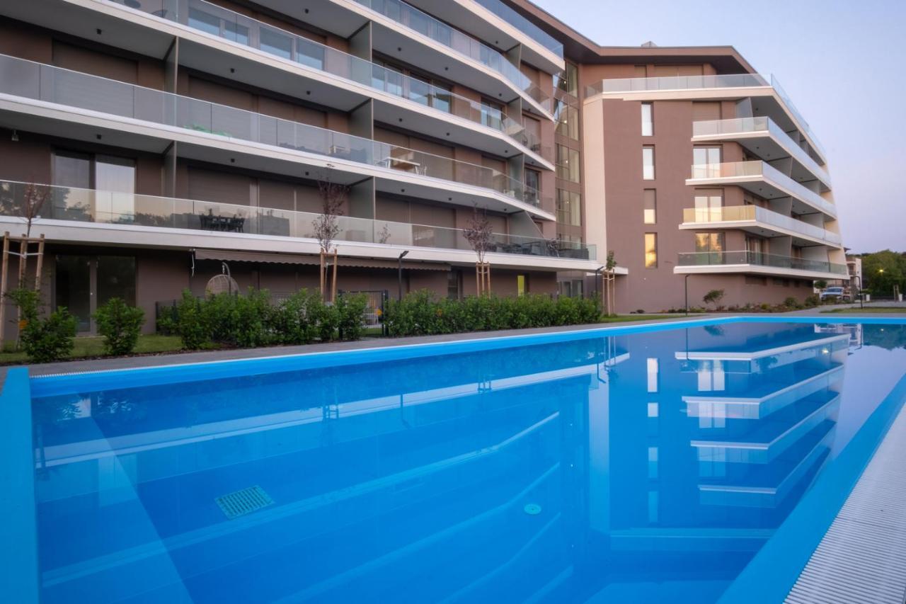 Myflat Coral Beach Apartment Siofok Ngoại thất bức ảnh