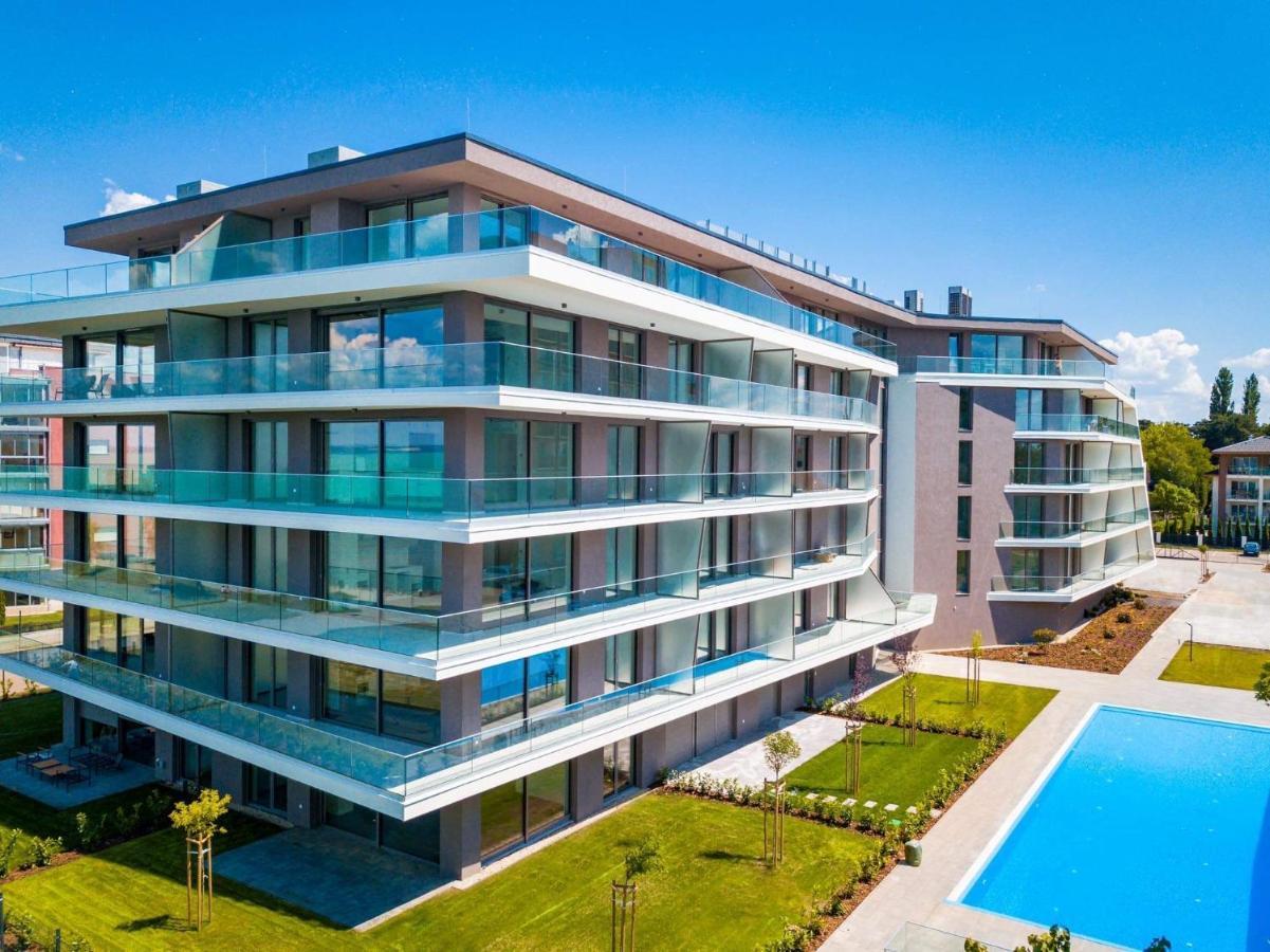 Myflat Coral Beach Apartment Siofok Ngoại thất bức ảnh