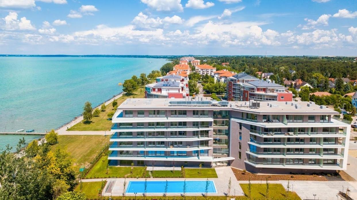 Myflat Coral Beach Apartment Siofok Ngoại thất bức ảnh