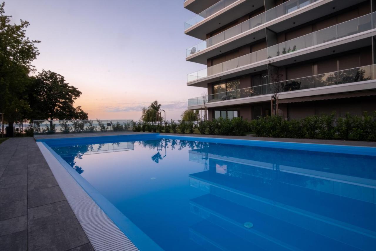 Myflat Coral Beach Apartment Siofok Ngoại thất bức ảnh